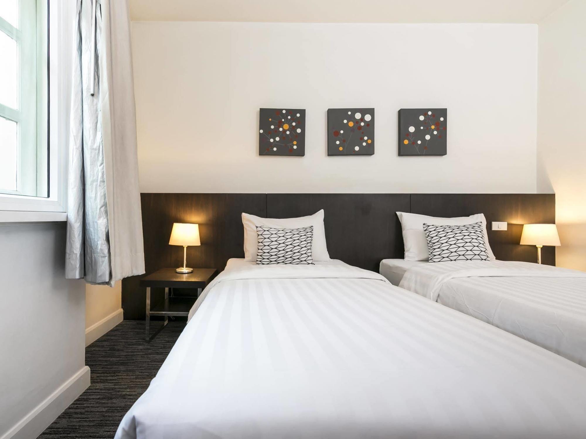 24 Inn Hotel Bangkok Bagian luar foto
